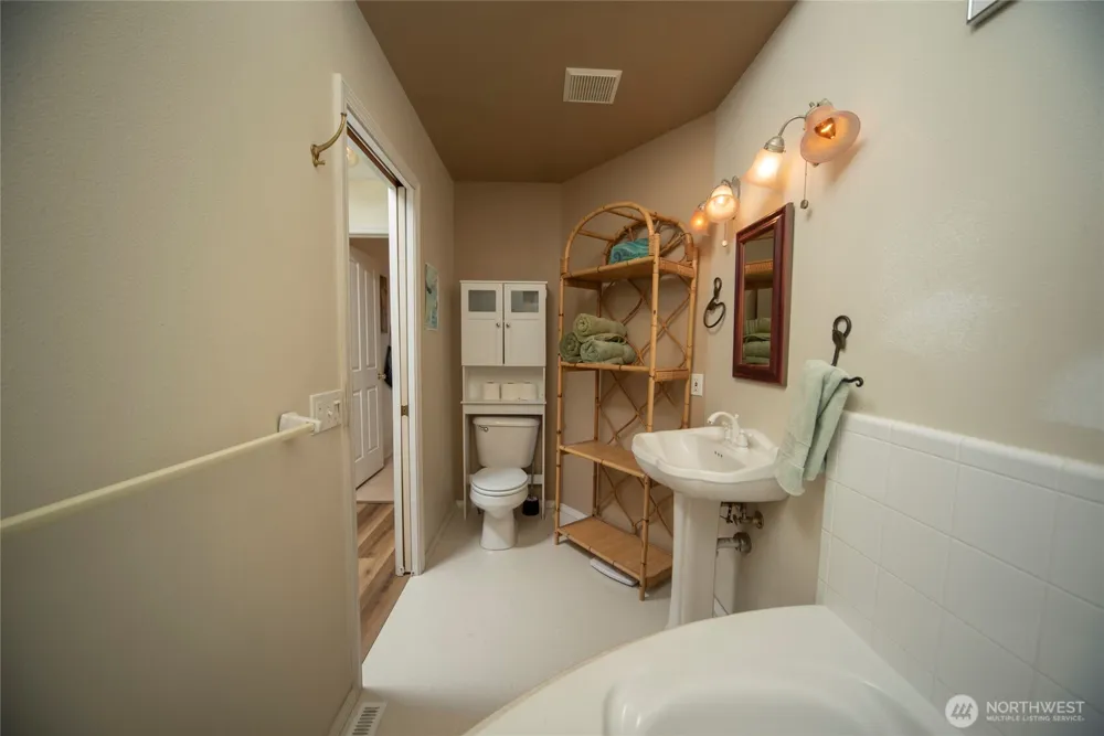 202 W Mount Baker Court Ellensburg, WA 98926