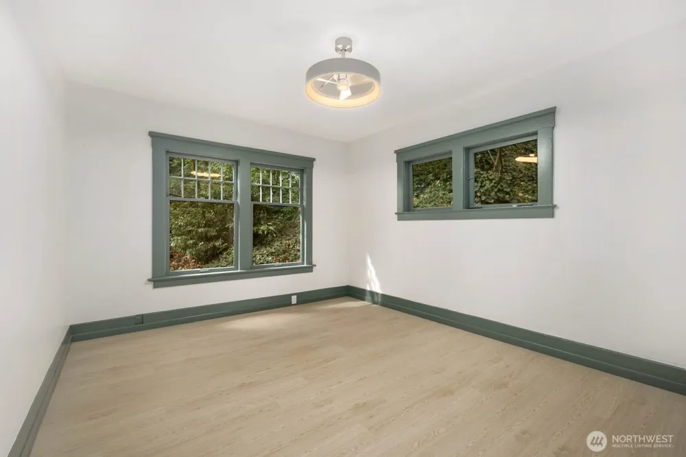 2109 Aurora Avenue Seattle, WA 98109
