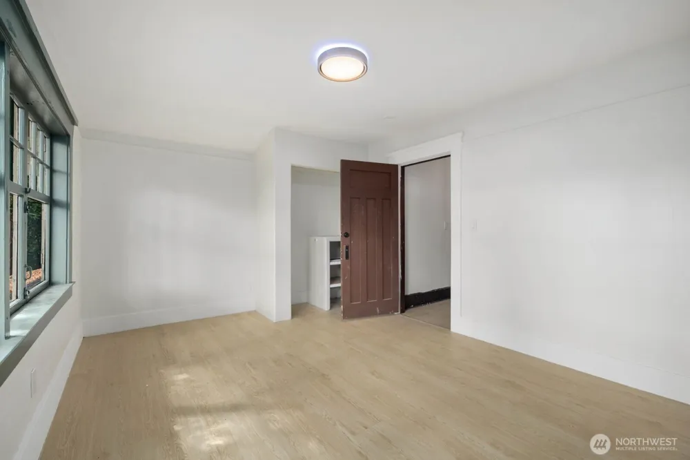 2109 Aurora Avenue Seattle, WA 98109