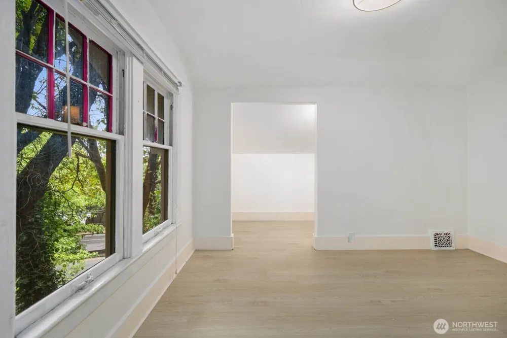 2109 Aurora Avenue Seattle, WA 98109