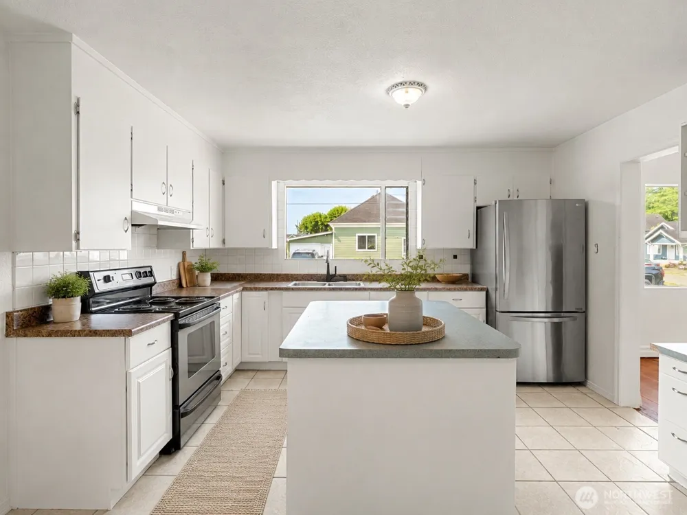 801 E 2nd Street Aberdeen, WA 98520