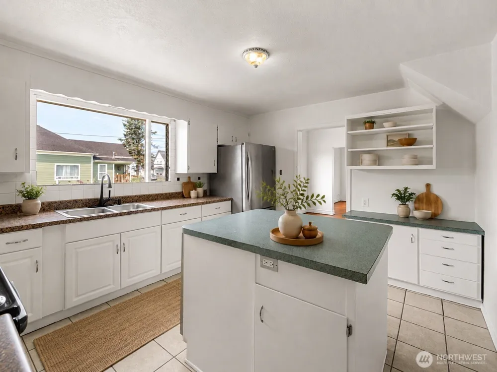 801 E 2nd Street Aberdeen, WA 98520