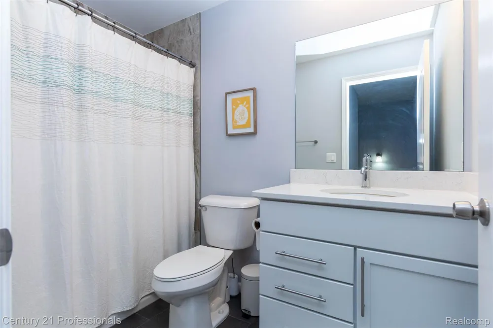 57 Kaprol Drive Troy City, MI 48098