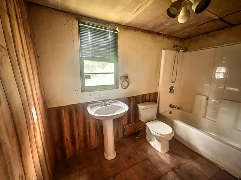 54 Bleachery Street Griffin, GA 30223