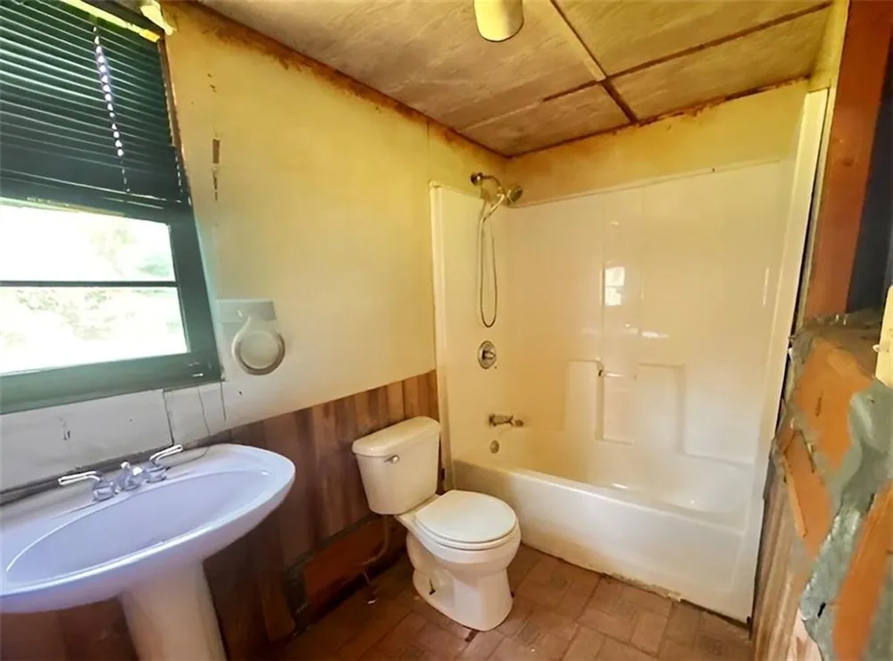 54 Bleachery Street Griffin, GA 30223