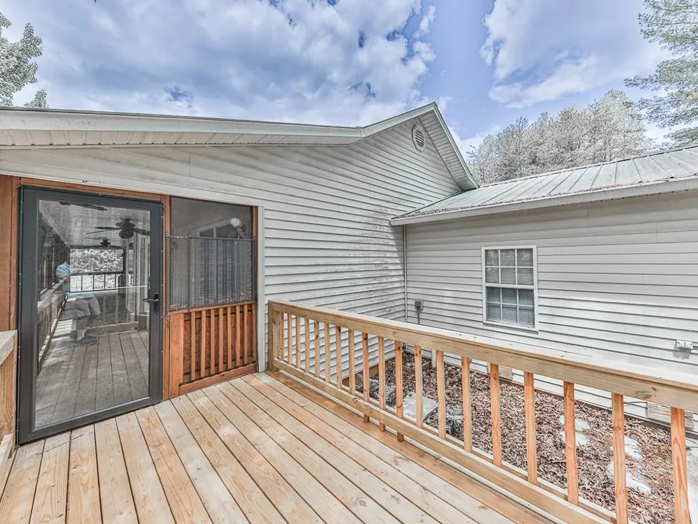 333 Stable Gate Drive Blairsville, GA 30512