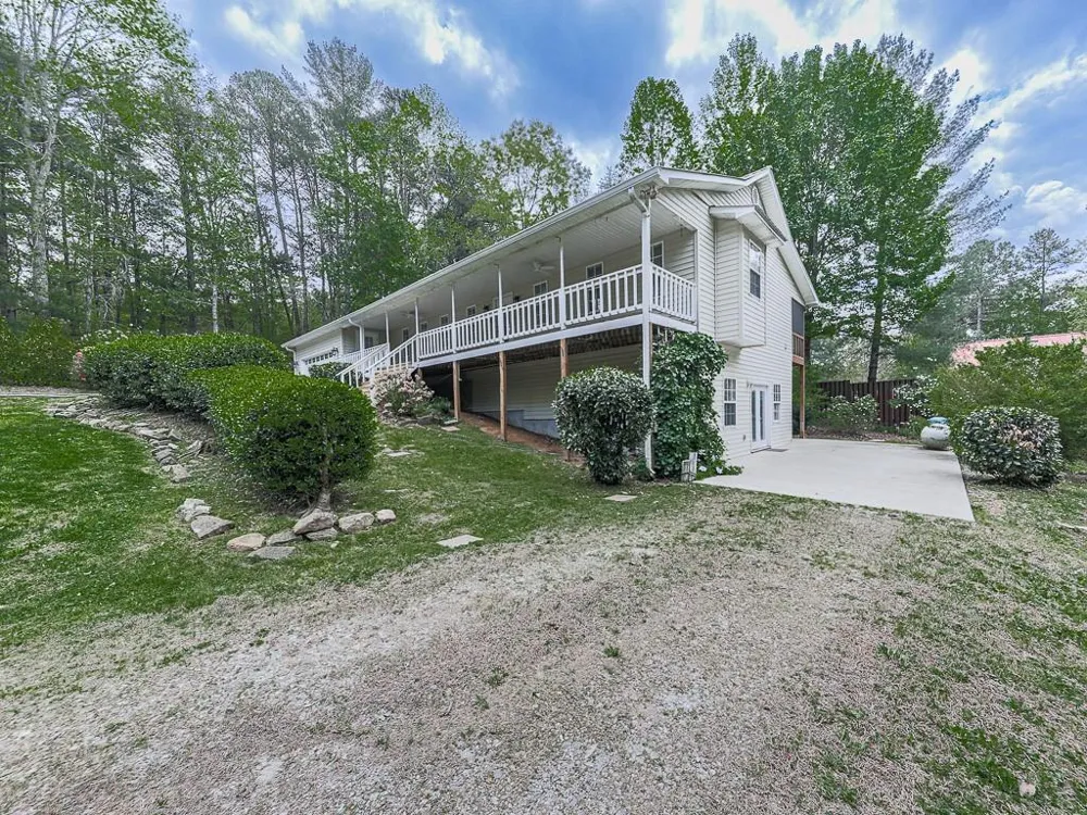 333 Stable Gate Drive Blairsville, GA 30512