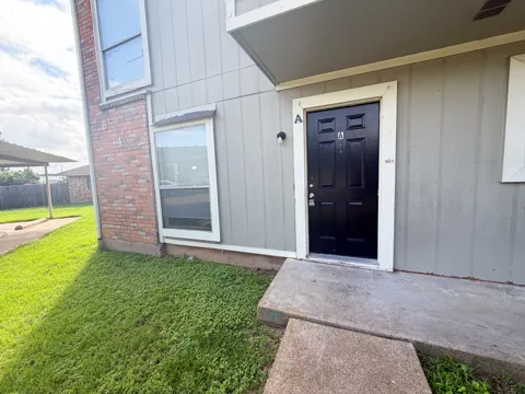 604 Walter Stephenson Road #B