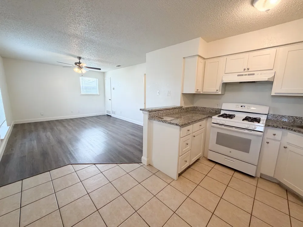 604 Walter Stephenson Road #B Midlothian, TX 76065