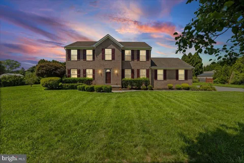 182 JOSEPHS COURT