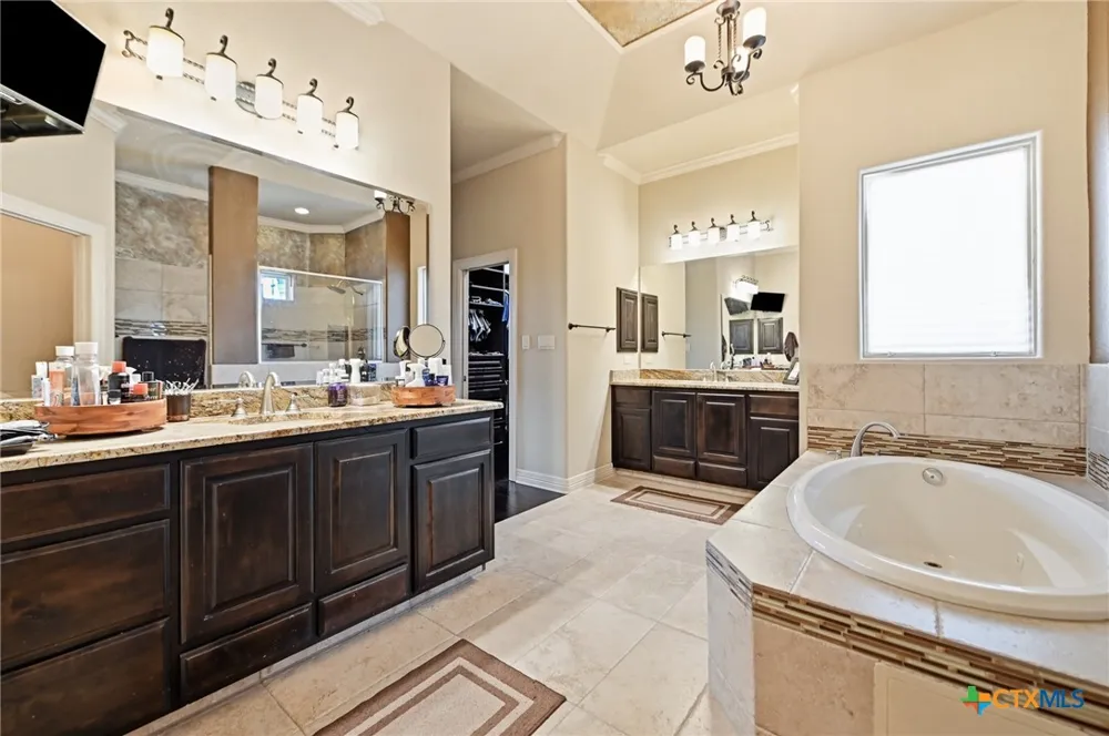 1542 Melanie Circle San Antonio, TX 78258