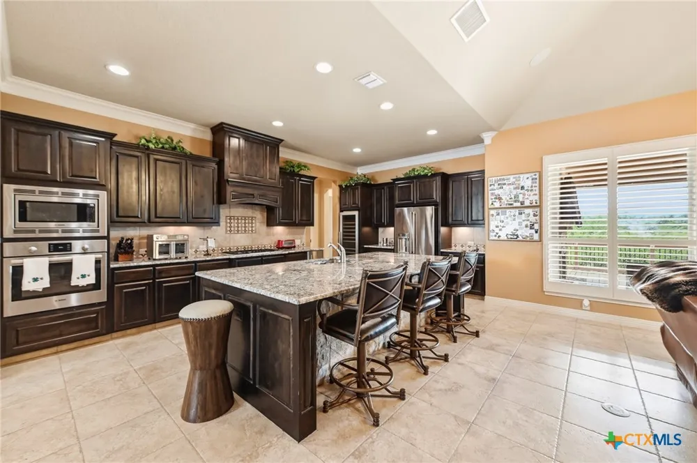 1542 Melanie Circle San Antonio, TX 78258