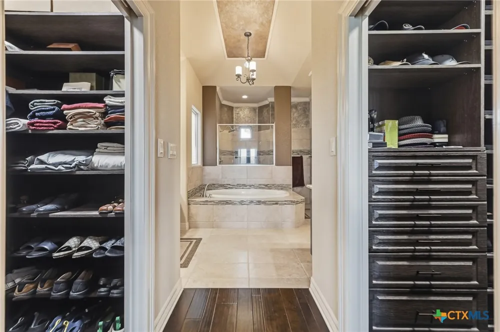 1542 Melanie Circle San Antonio, TX 78258