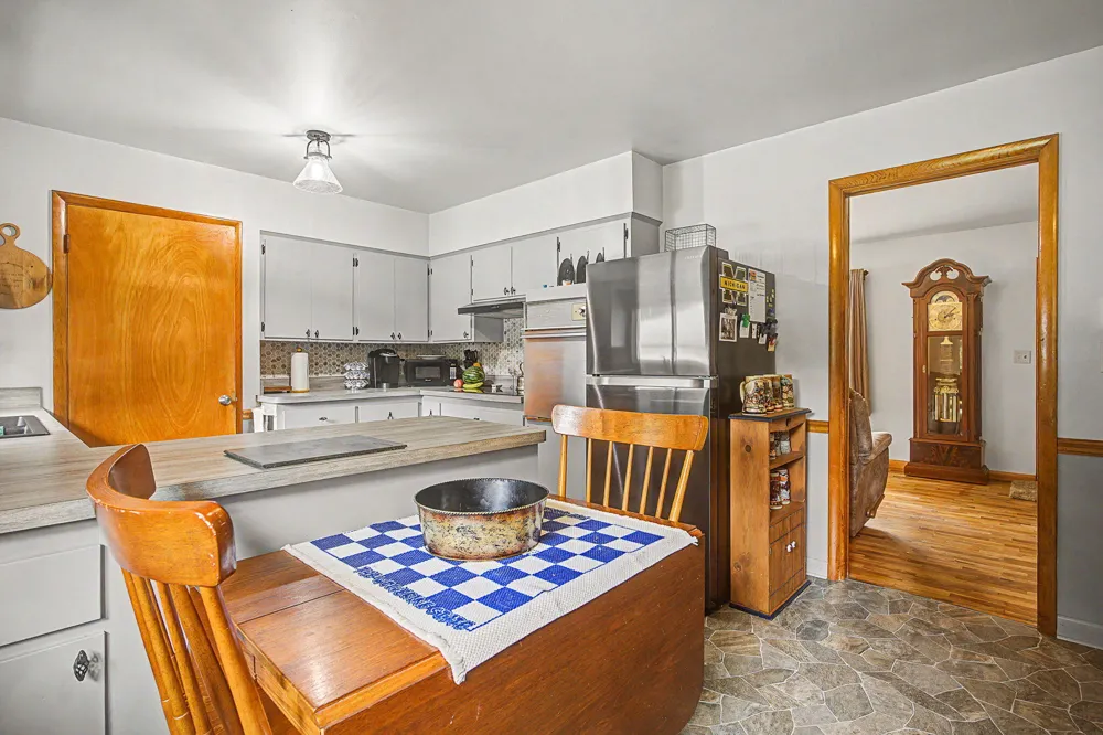 427 Bates Street Jackson, MI 49202