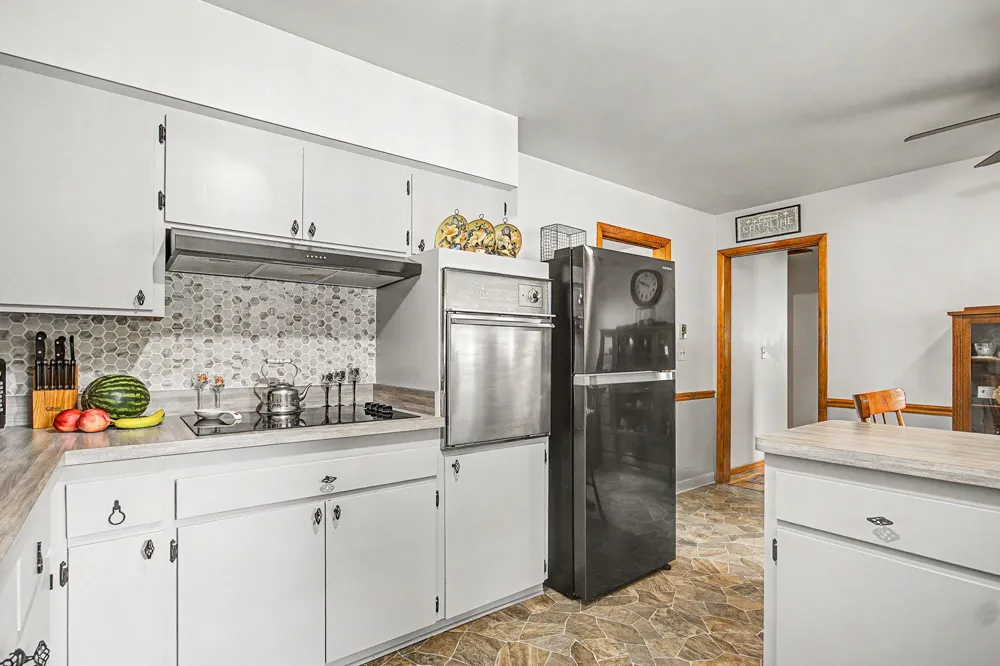 427 Bates Street Jackson, MI 49202