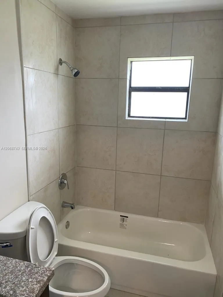 2416 NW 79th Ter #2418 Miami, FL 33147