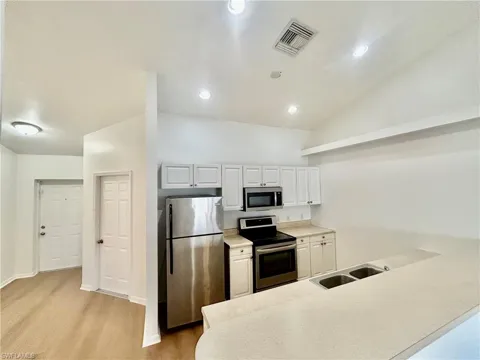 3301 Skyline Boulevard #3301