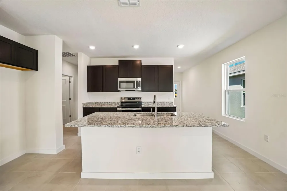 341 MEREDITH BOULEVARD Winter Haven, FL 33881