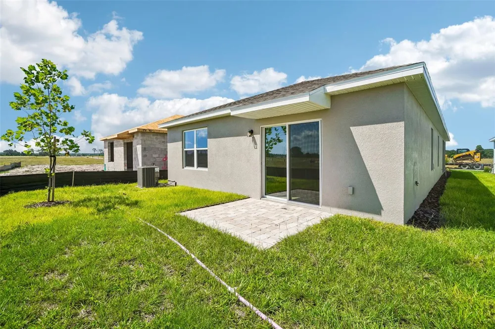 341 MEREDITH BOULEVARD Winter Haven, FL 33881