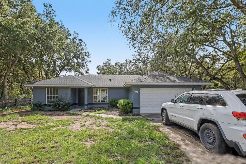 135 FISHER WAY TRAIL Ocklawaha, FL 32179