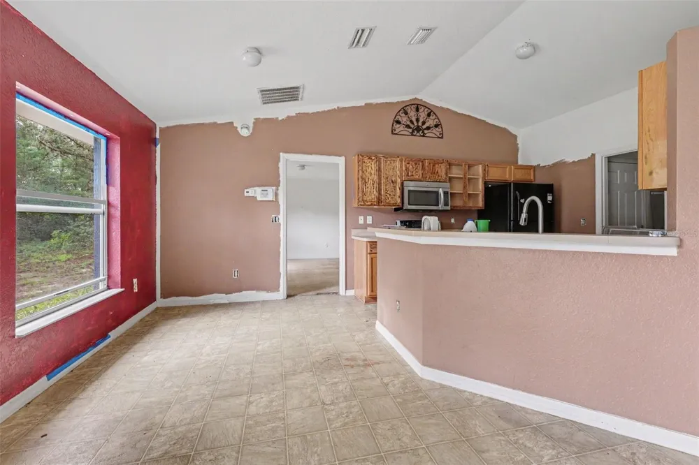 135 FISHER WAY TRAIL Ocklawaha, FL 32179