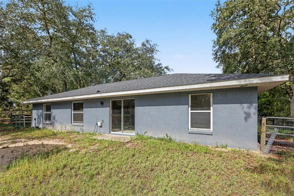135 FISHER WAY TRAIL Ocklawaha, FL 32179