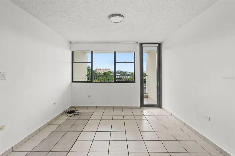 37 Atrium Park CALLE REGINA MEDINA #C-604 Guaynabo, PR 00969