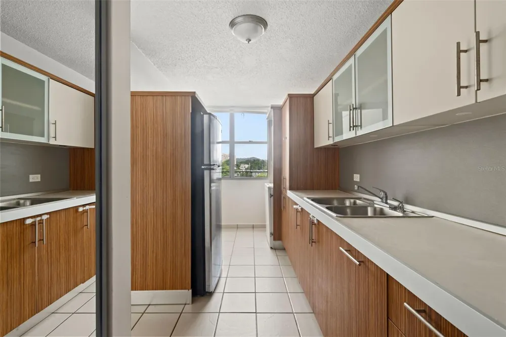 37 Atrium Park CALLE REGINA MEDINA #C-604 Guaynabo, PR 00969