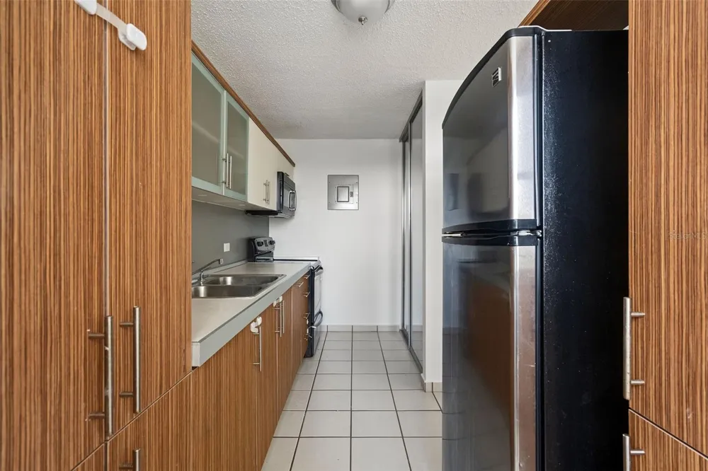 37 Atrium Park CALLE REGINA MEDINA #C-604 Guaynabo, PR 00969