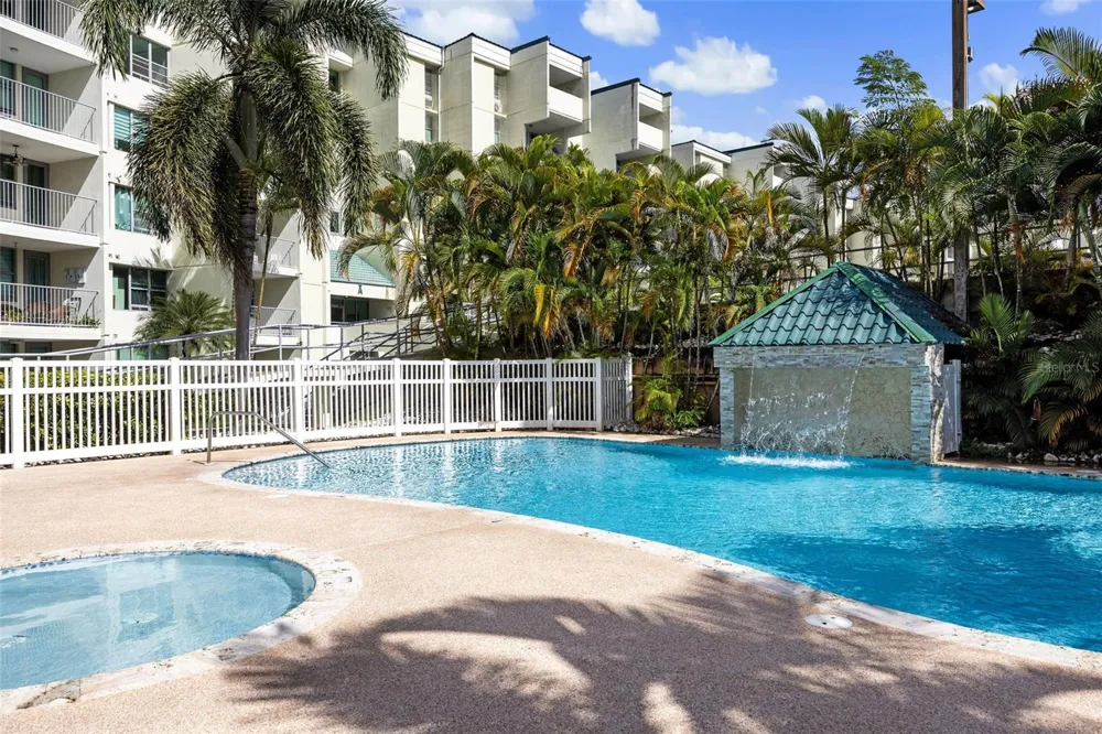 37 Atrium Park CALLE REGINA MEDINA #C-604 Guaynabo, PR 00969