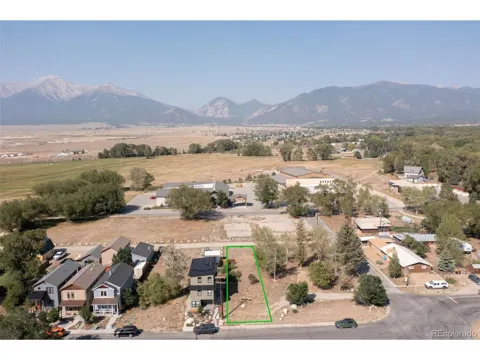 S Gunnison
