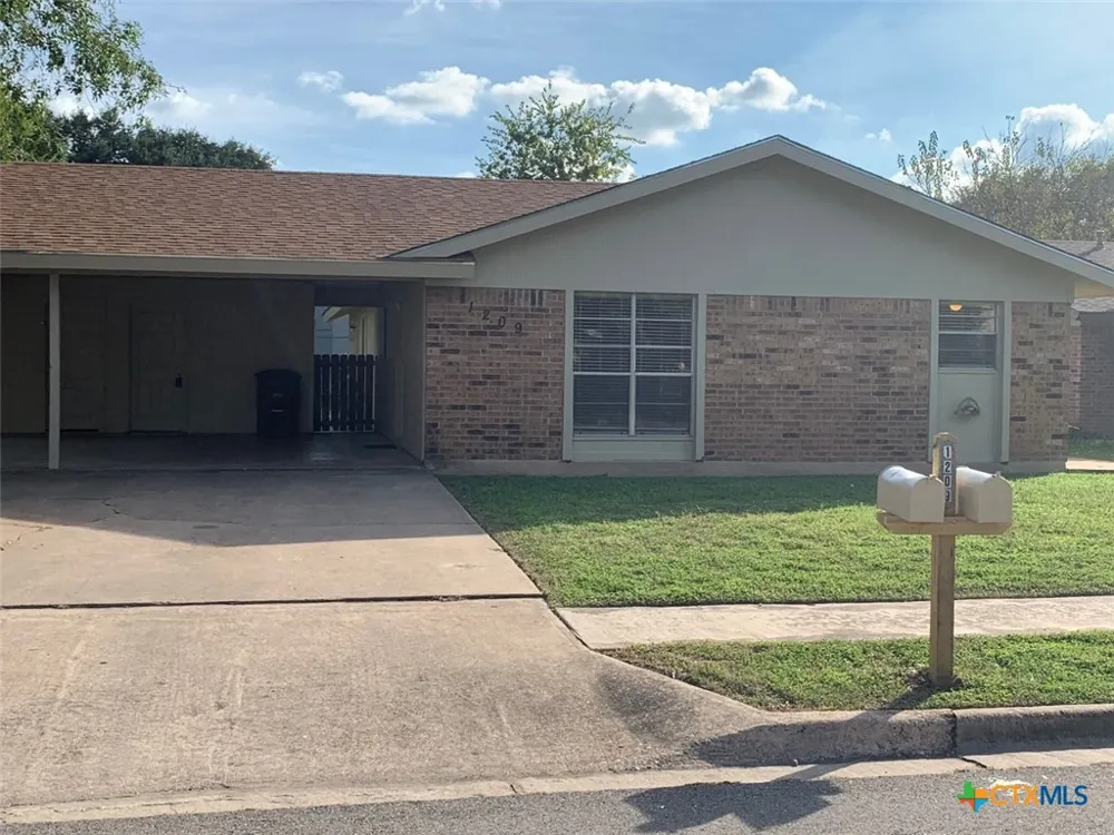 1209 Westcott #A Round Rock, TX 78664