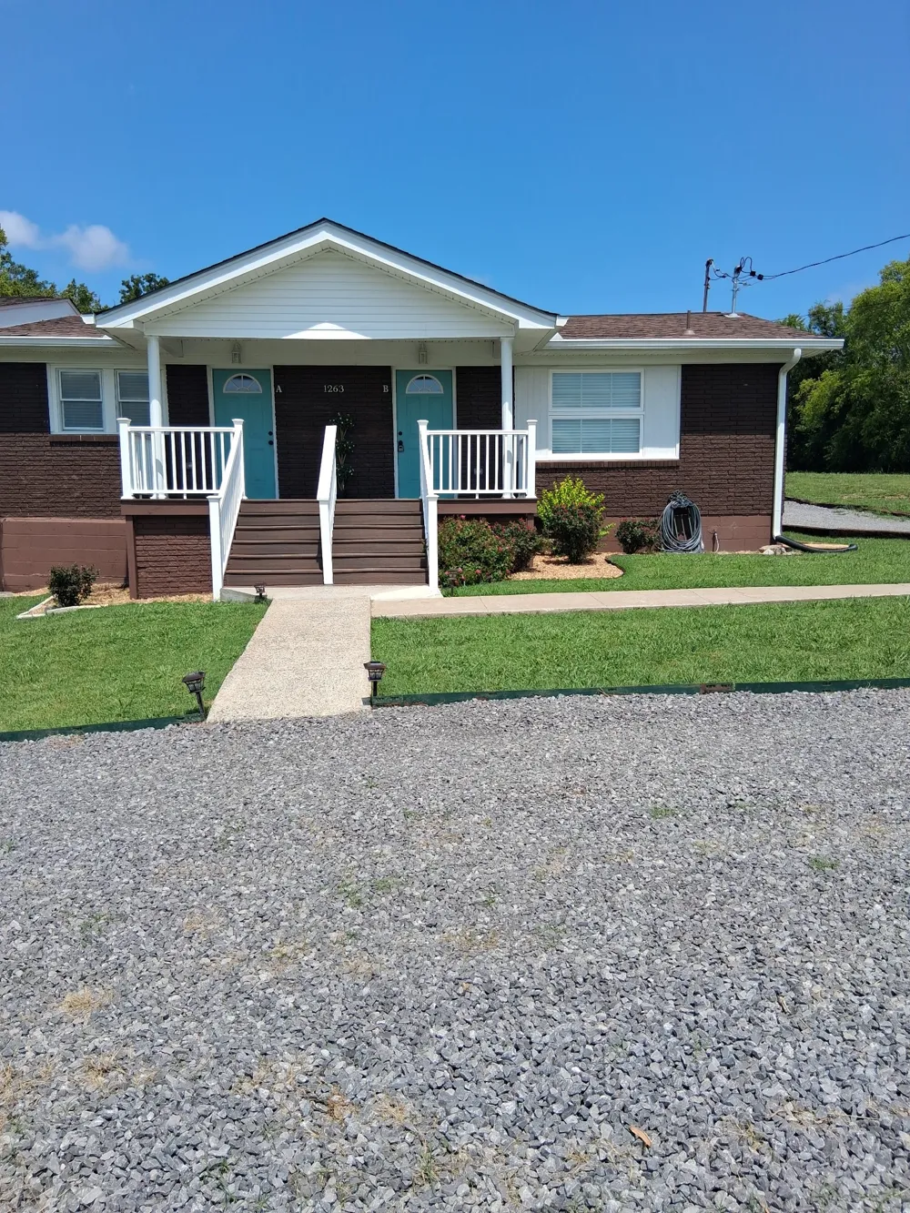 1263 Avondale Rd #B Hendersonville, TN 37075