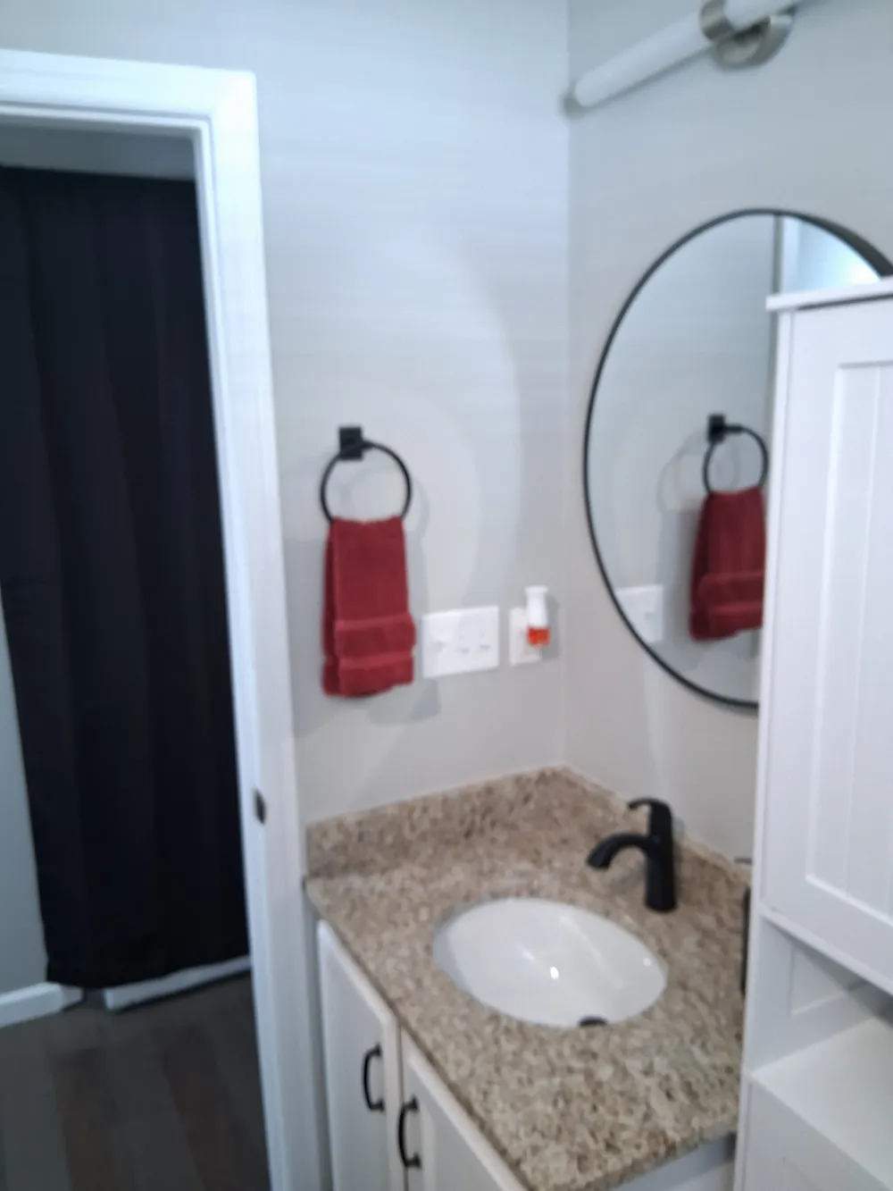 1263 Avondale Rd #B Hendersonville, TN 37075