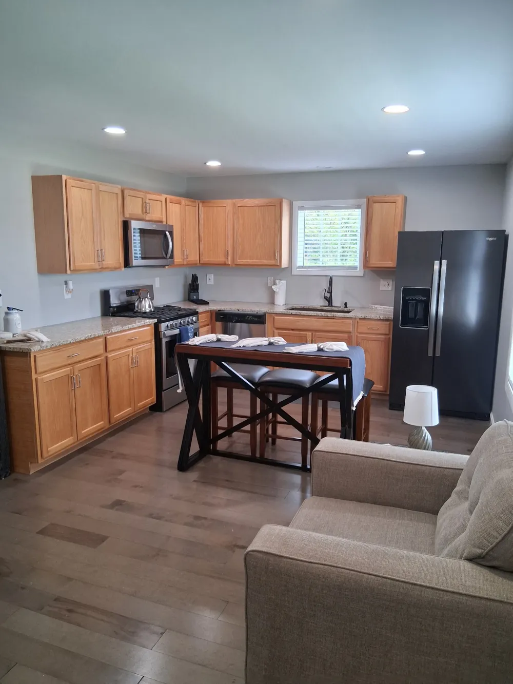 1263 Avondale Rd #B Hendersonville, TN 37075