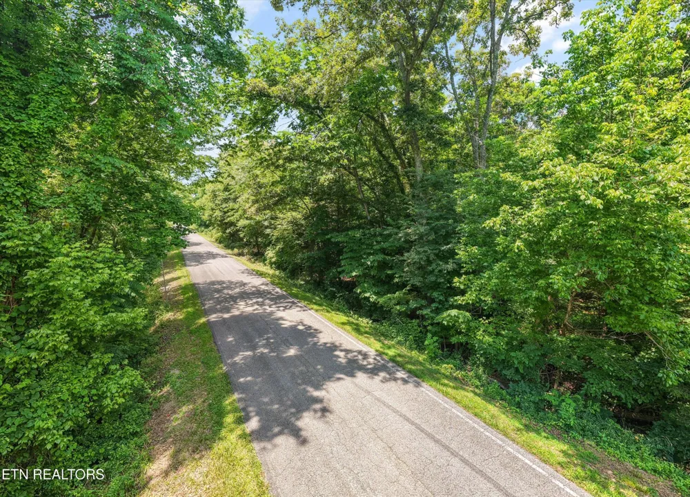 1499 Dogwood Valley Rd Kingston, TN 37763
