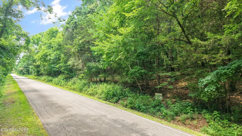1499 Dogwood Valley Rd Kingston, TN 37763