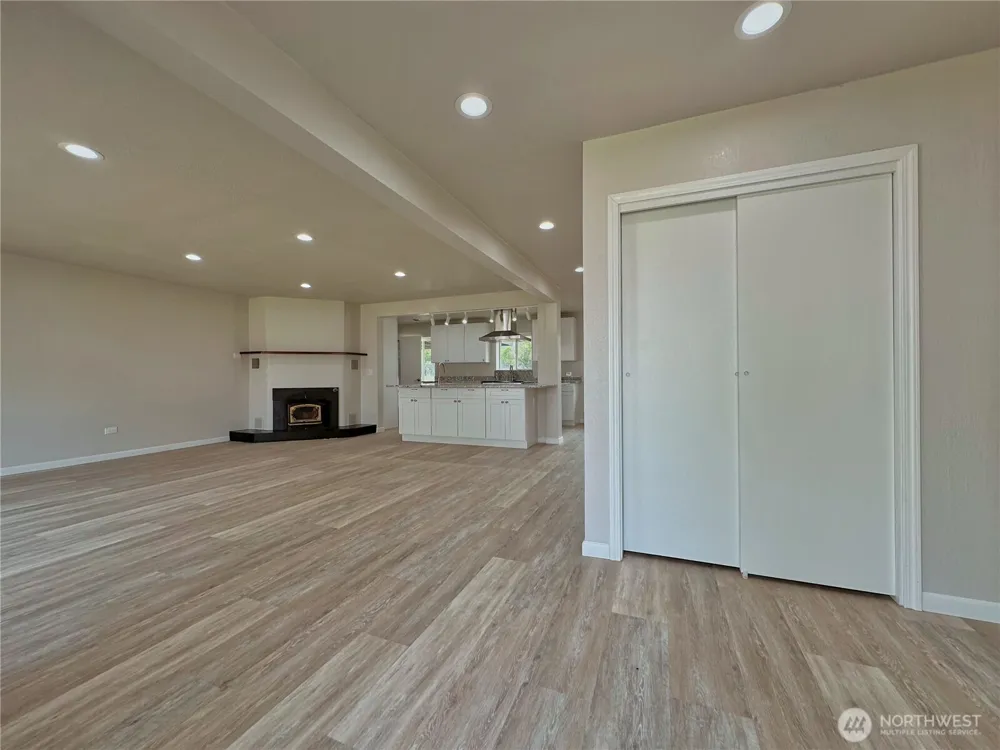 1013 River Drive Coulee Dam, WA 99116