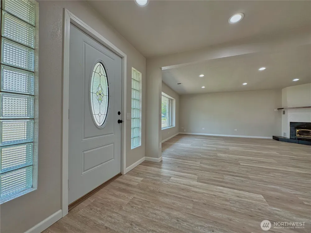 1013 River Drive Coulee Dam, WA 99116
