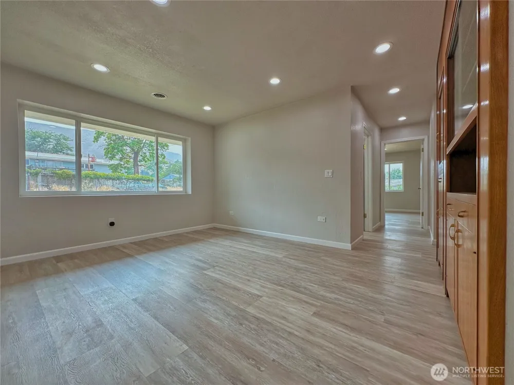 1013 River Drive Coulee Dam, WA 99116