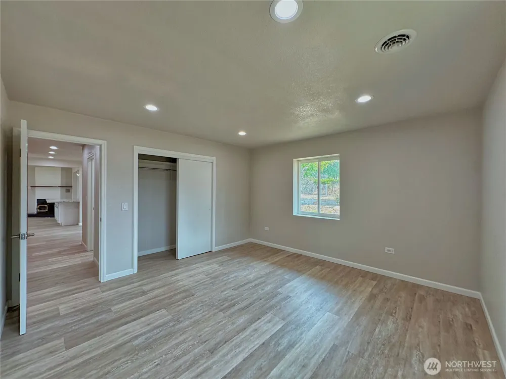 1013 River Drive Coulee Dam, WA 99116