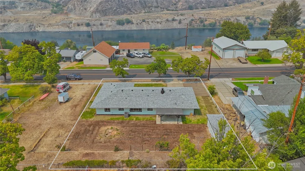 1013 River Drive Coulee Dam, WA 99116