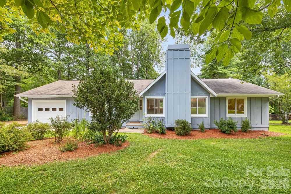 35 Golden Oaks Lane Fletcher, NC 28732