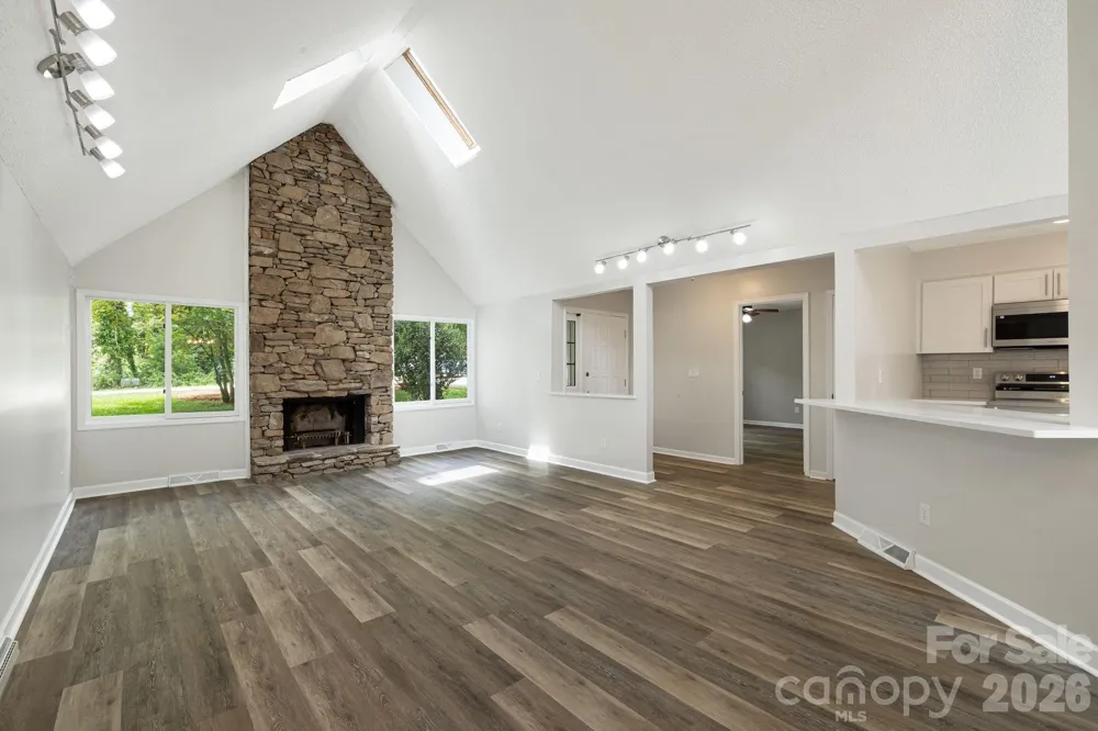35 Golden Oaks Lane Fletcher, NC 28732