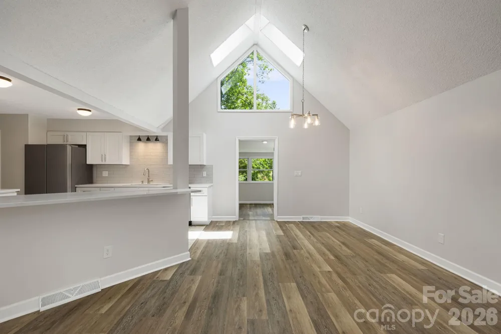 35 Golden Oaks Lane Fletcher, NC 28732