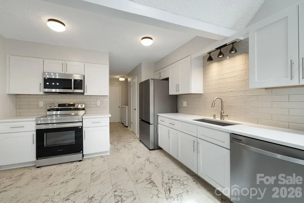 35 Golden Oaks Lane Fletcher, NC 28732