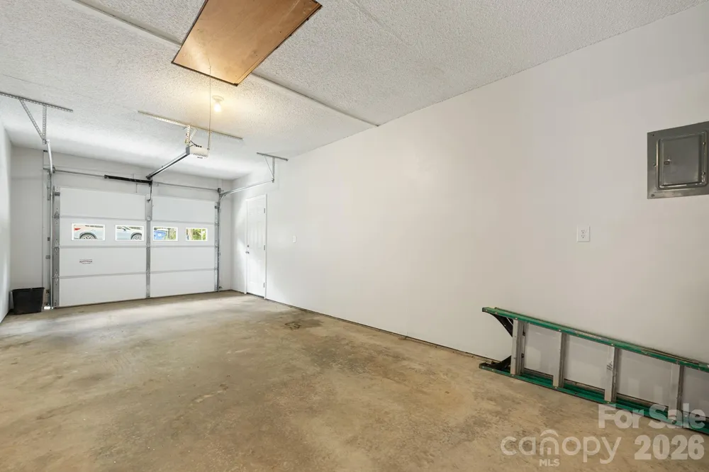 35 Golden Oaks Lane Fletcher, NC 28732