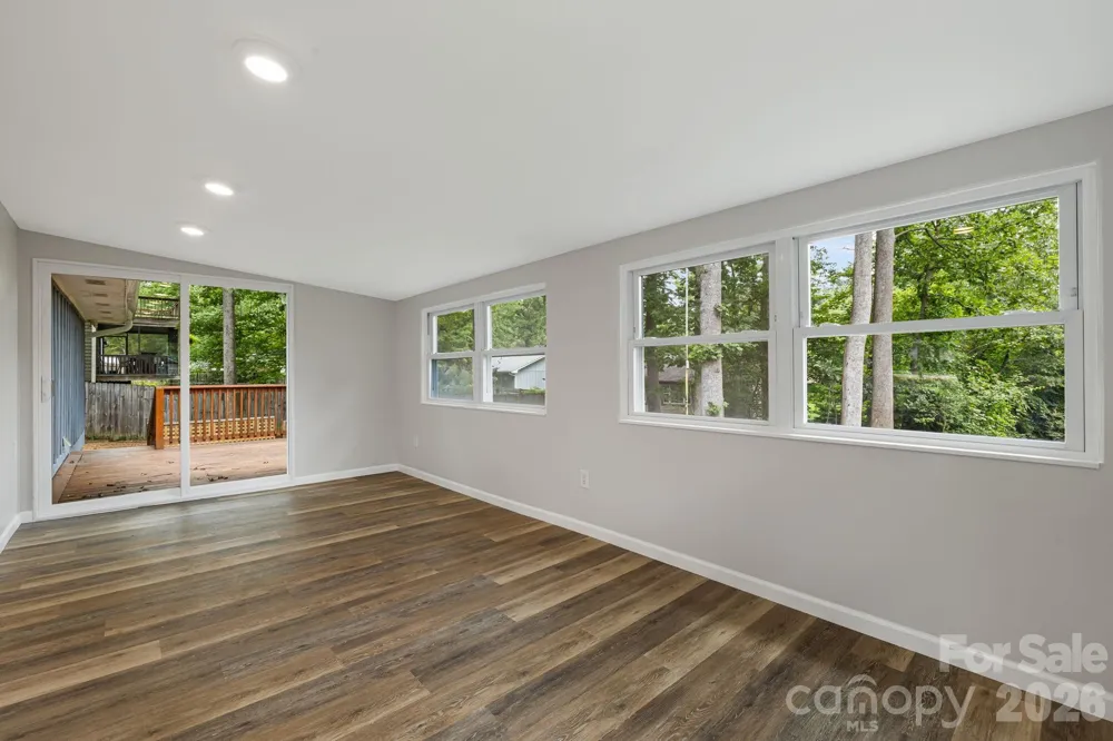 35 Golden Oaks Lane Fletcher, NC 28732