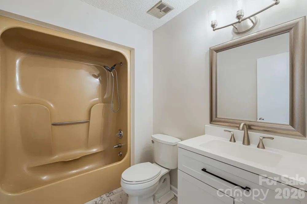 35 Golden Oaks Lane Fletcher, NC 28732