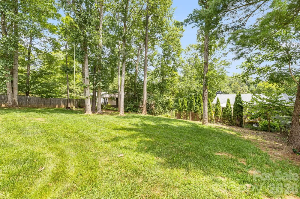 35 Golden Oaks Lane Fletcher, NC 28732